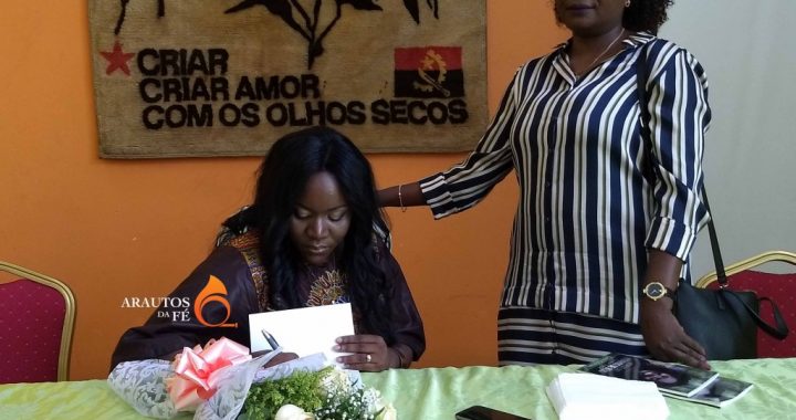 Lioth Cassoma estreia-se como escritora – livro foi apresentado no sábado