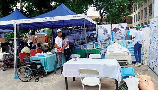 Alunos apresentam inovações tecnológicas em feira técnica