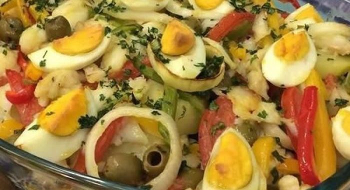 Receita imbatível de salada de bacalhau