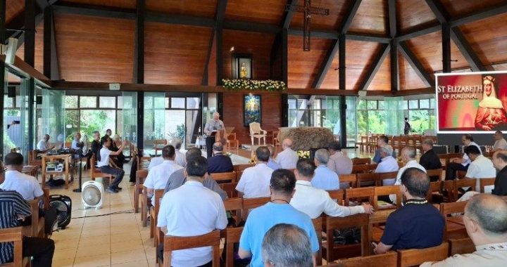 Dom Gallagher: a autoridade do bispo, um entrelaçamento de coerência e paciência