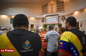 Cristãos na Venezuela se reúnem em oração por reconciliação em meio à crise política