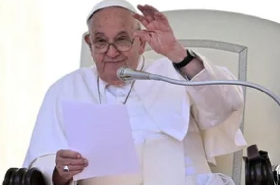 Carnaval pode ter data fixa a partir de 2026 se proposta do Papa Francisco for aceita