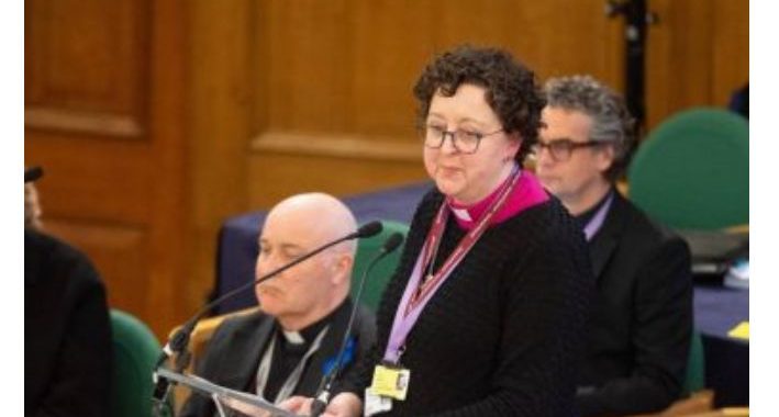 A Igreja da Inglaterra se arrepende por falhas na proteção