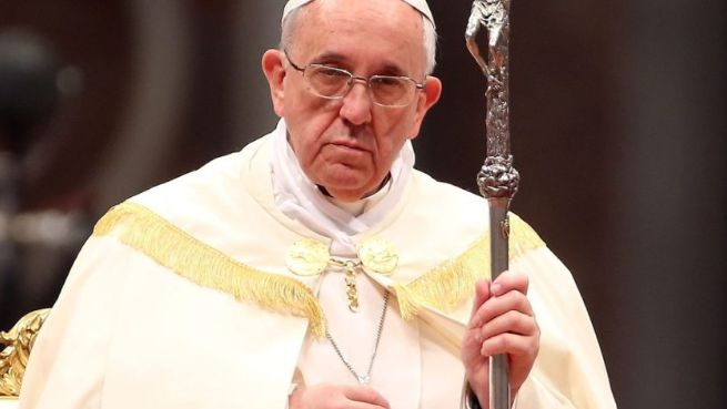Papa Francisco: Líder católico continua em estado crítico mas com ligeira melhoria